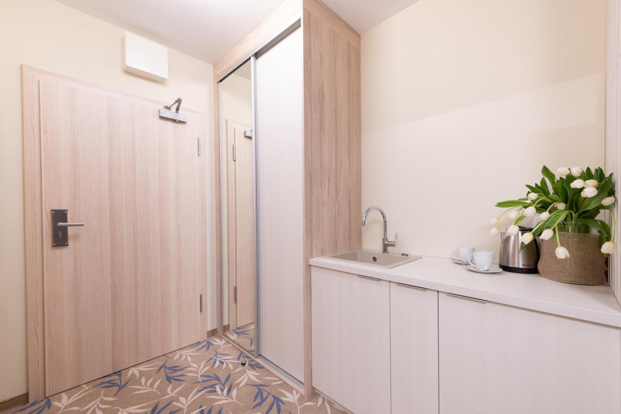 Blue Marine Mielno Aparthotel Mielno  Ngoại thất bức ảnh