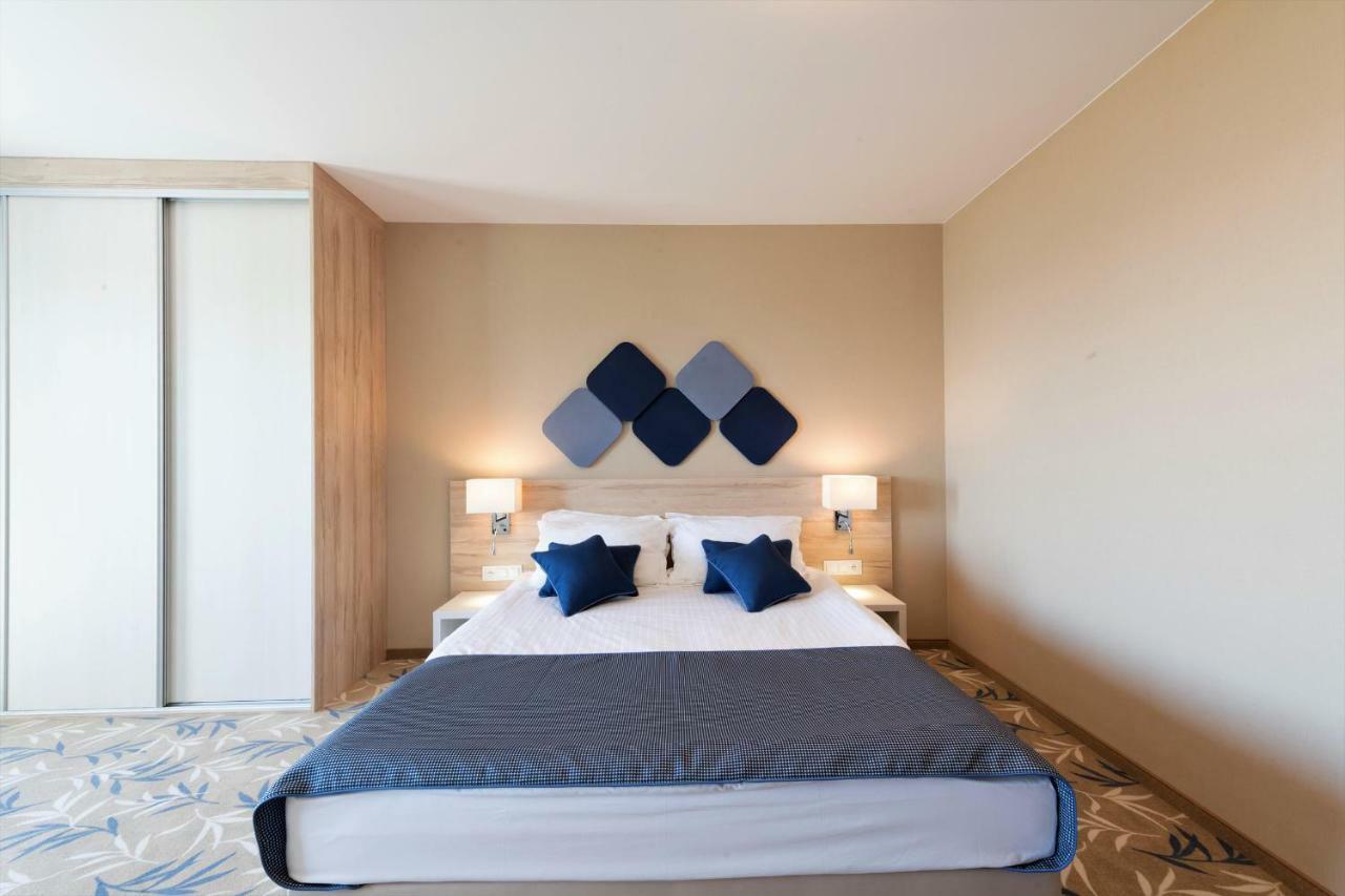 Blue Marine Mielno Aparthotel Mielno  Ngoại thất bức ảnh