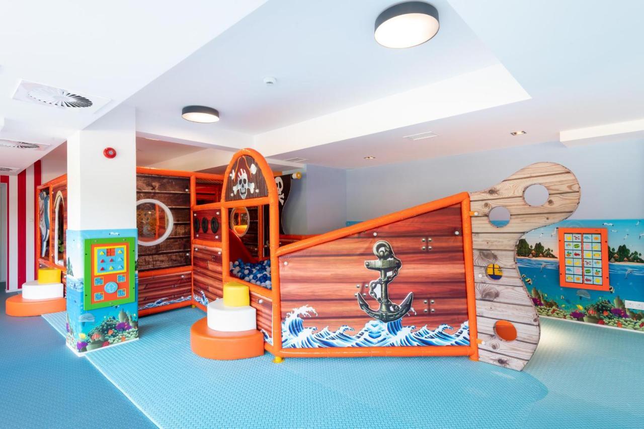 Blue Marine Mielno Aparthotel Mielno  Ngoại thất bức ảnh
